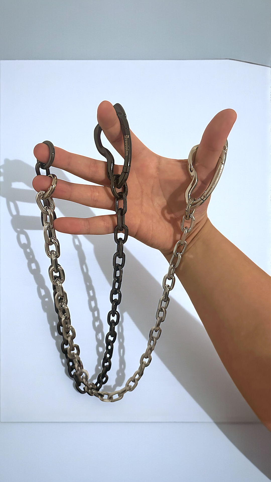 WALLET CHAINS